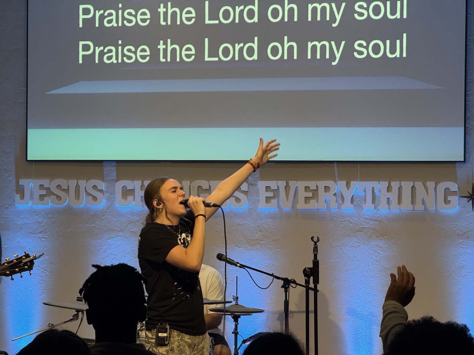 Riley Gayle singing in worship